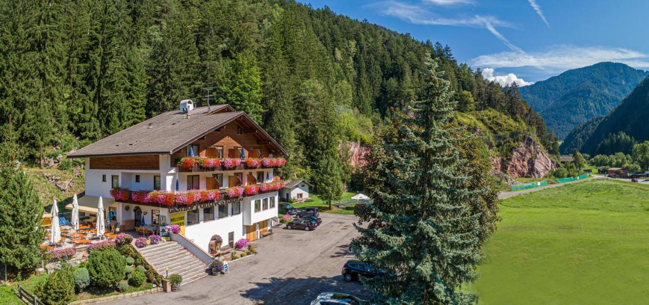 Hotel Pontives Ortisei Exterior foto